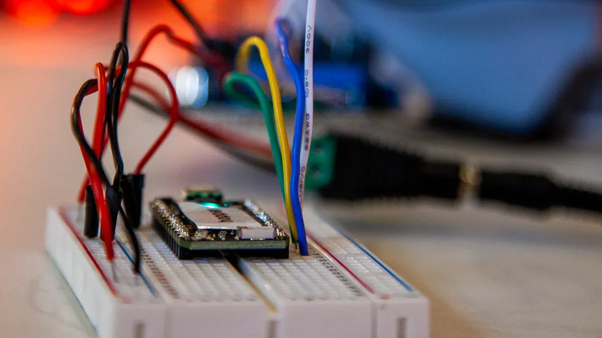 RCA Color Coding Surprises in Custom Connector’s 4-Pin Design